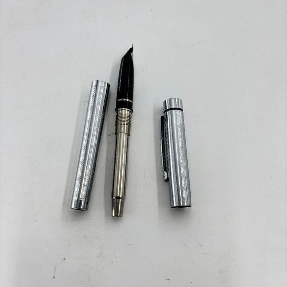 Vintage Sheaffer Targa Version 1 Chrome Fountain Pen Shows Wear on Body Rare - Picture 1 of 11